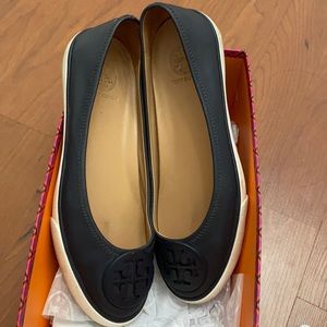 Tory Burch Skylar Flat Navy